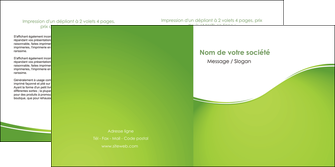 personnaliser modele de depliant 2 volets  4 pages  vert fond vert couleur MLGI65342