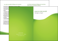 creer modele en ligne depliant 2 volets  4 pages  vert fond vert couleur MLGI65352