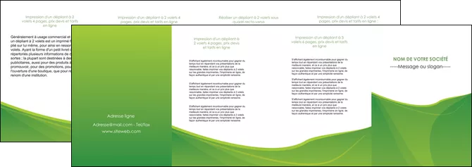 modele en ligne depliant 4 volets  8 pages  espaces verts vert fond vert couleur MLGI67198