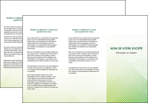 creation graphique en ligne depliant 3 volets  6 pages  vert vert pastel carre MFLUOO70020
